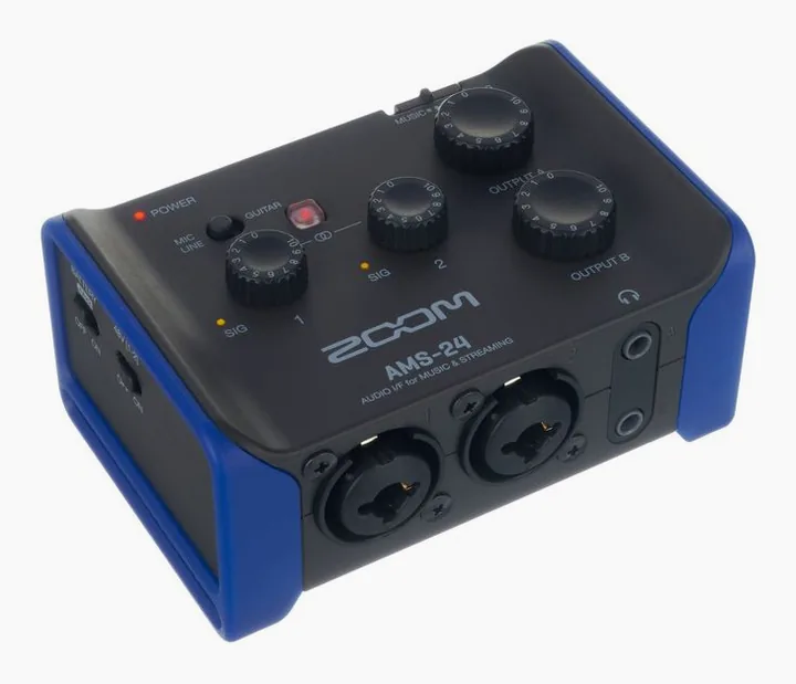 Zoom AMS-24, de bovenkant van het apparaat