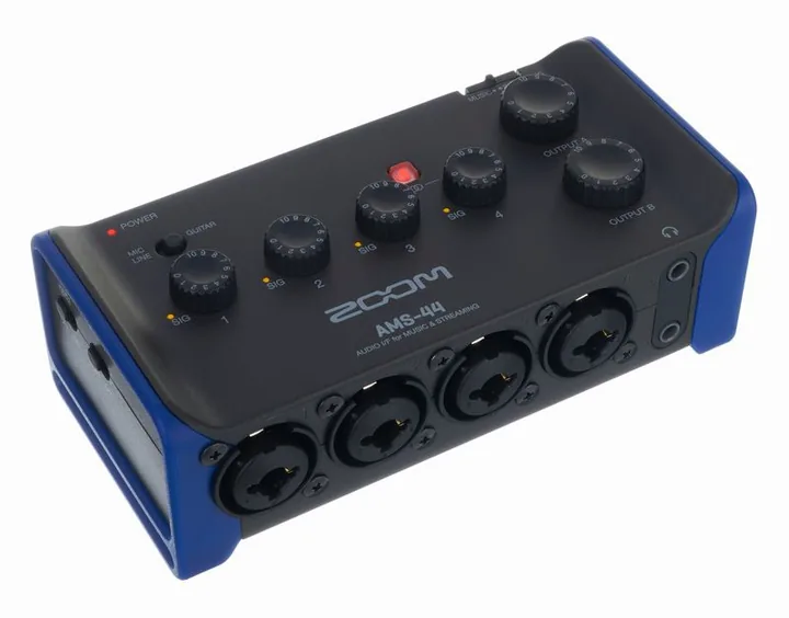 Zoom AMS-44, het volumeknopje en de LED-meters